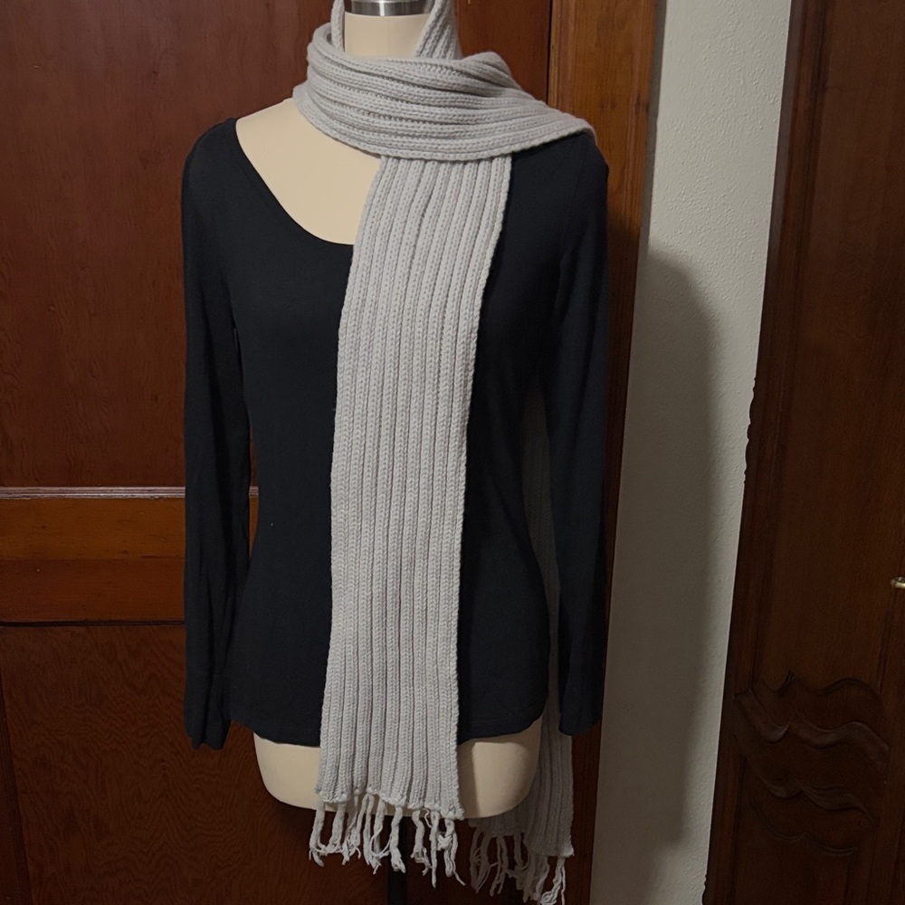 ~BUNDLE ONLY~Brandy Melville Long Stone Gray Knit Scarf